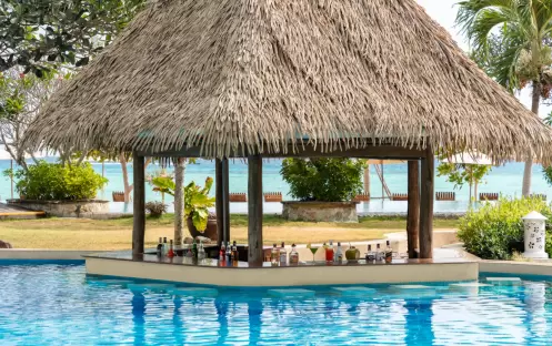 Fun Pool Bar Beachview